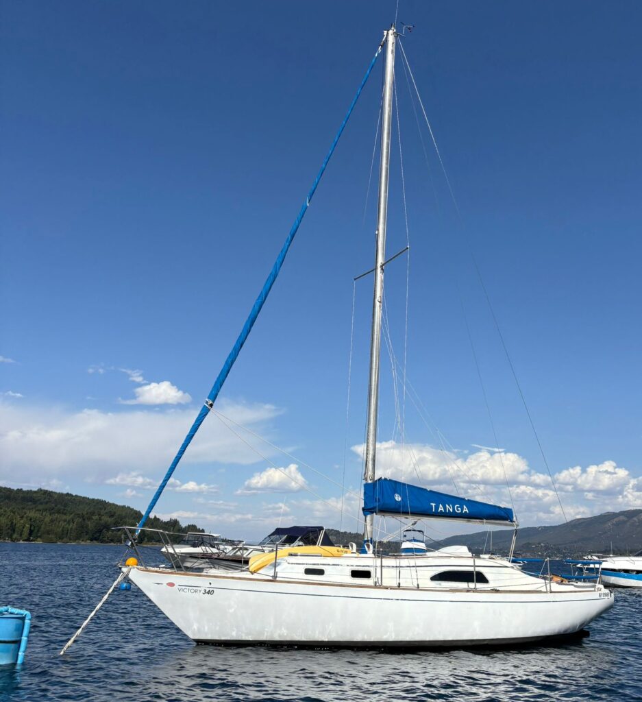 VELERO VICTORY 34