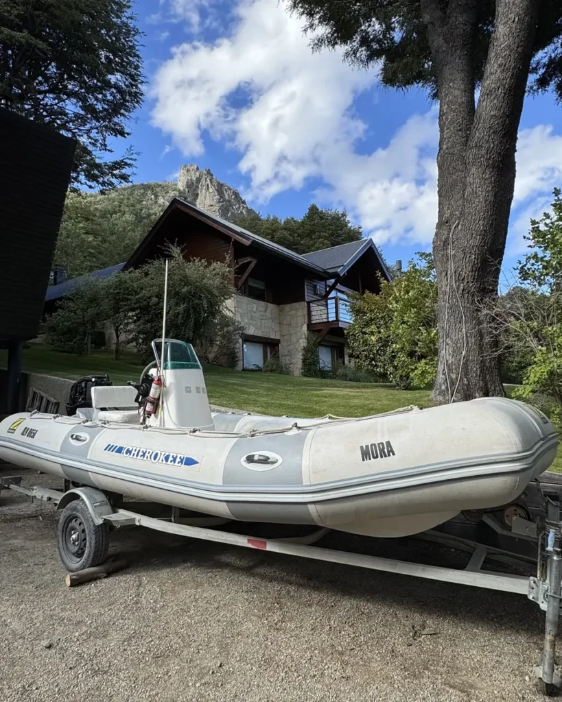 ZODIAC CHEROKEE 2009